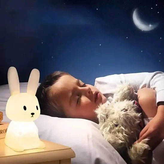 Veilleuse Petit Lapin Rêveur à 7 Couleurs pour Sommeil Apaisé | Étoile du Nid