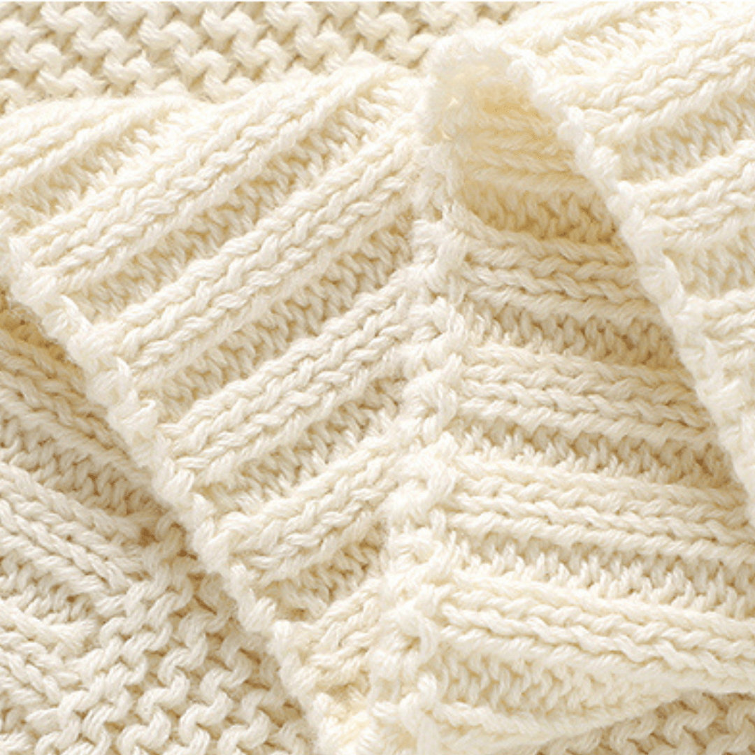 couverture-emmaillotage-enfant-douce-blanc