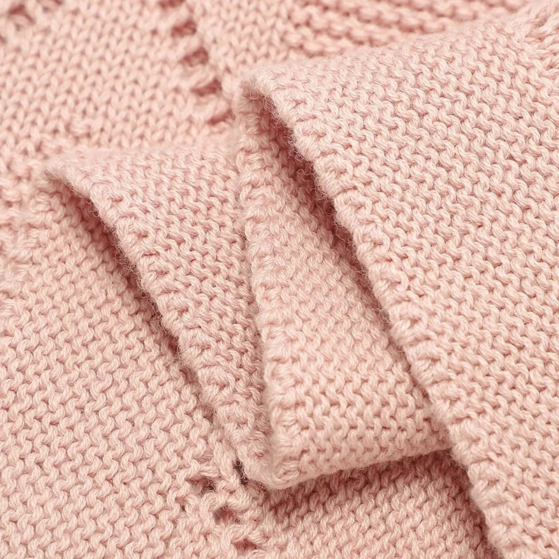 Couverture bébé rose tricotée à la main en coton naturel et doux