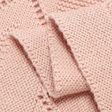 Couverture bébé rose tricotée à la main en coton naturel et doux