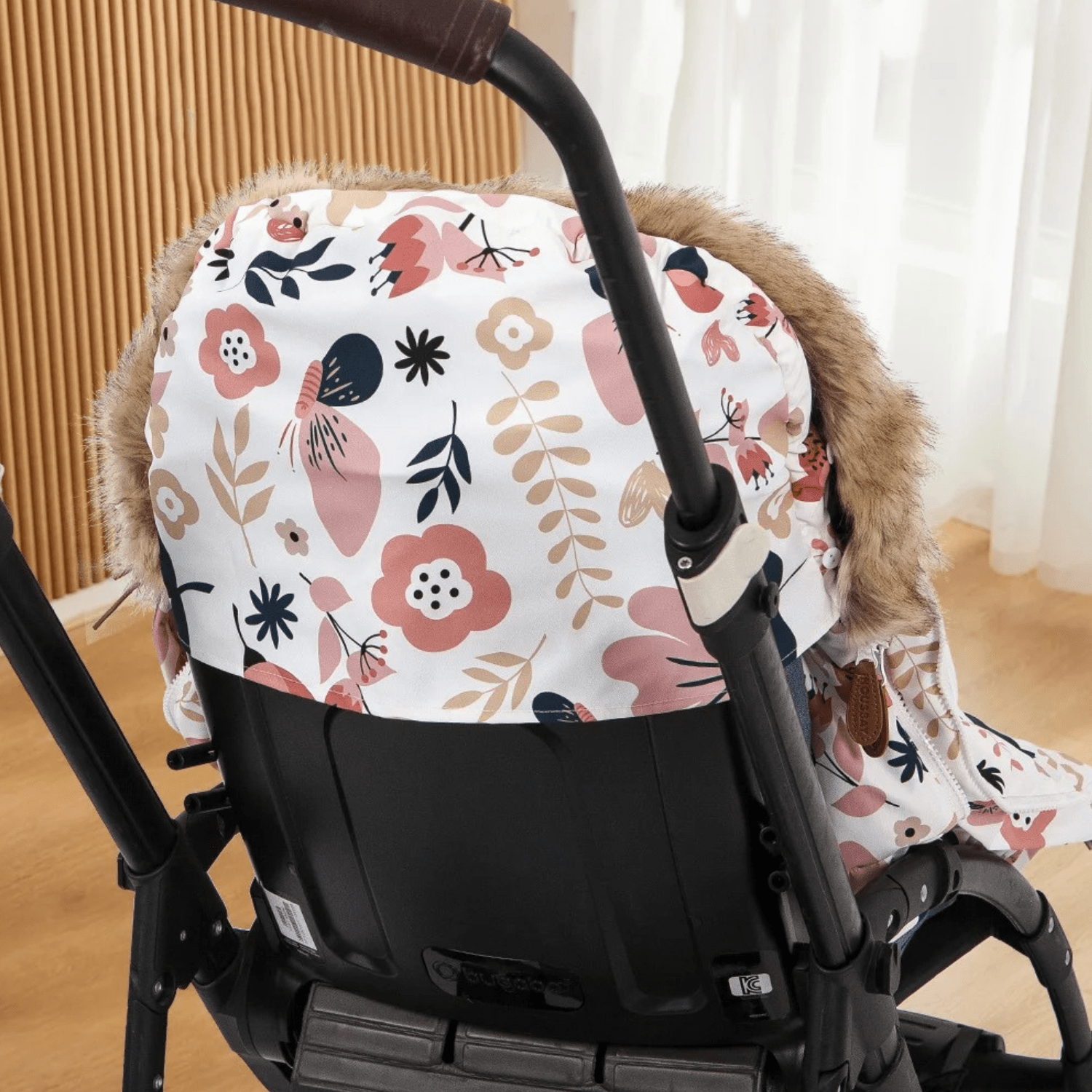 Chancelière élégante pour sorties hivernales avec bébé
