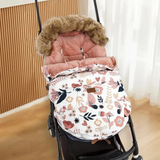 Confort hivernal optimal avec le nid d’ange poussette